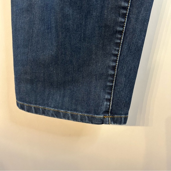 Lands’ End Fit 2 Denim Jeans, Size 18W, Mid-Rise, Straight Leg, Plus Size Womens - Picture 4 of 8